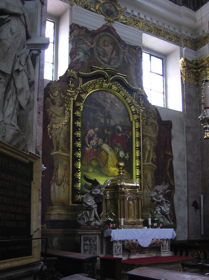 Corpus Christi altar and angels sculpted by Robba; Adoration of the Magi painted by Langus